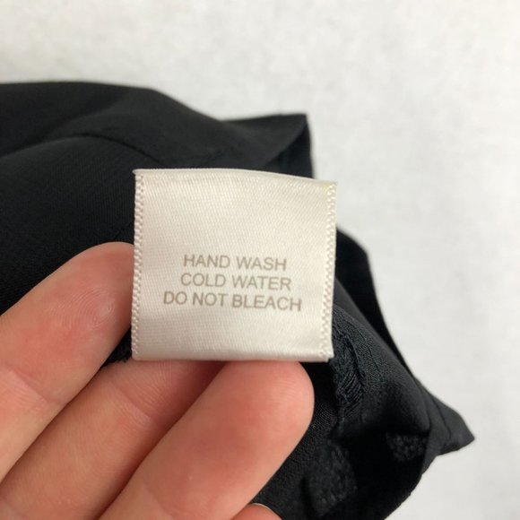 Line & Dot Women's Size Medium Black Chain Detail Sleeveless Crepe Blouse - Picture 9 of 11